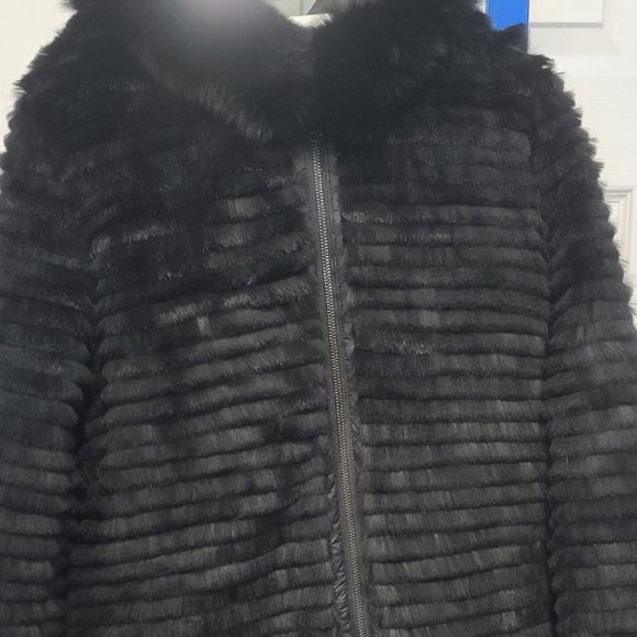 NWT ✅ BLUE DUCK FUR REVERSIBLE JACKET: FUR - FOX TRIM + FUR SCARF ✨BOTH NWT's - Picture 3 of 16